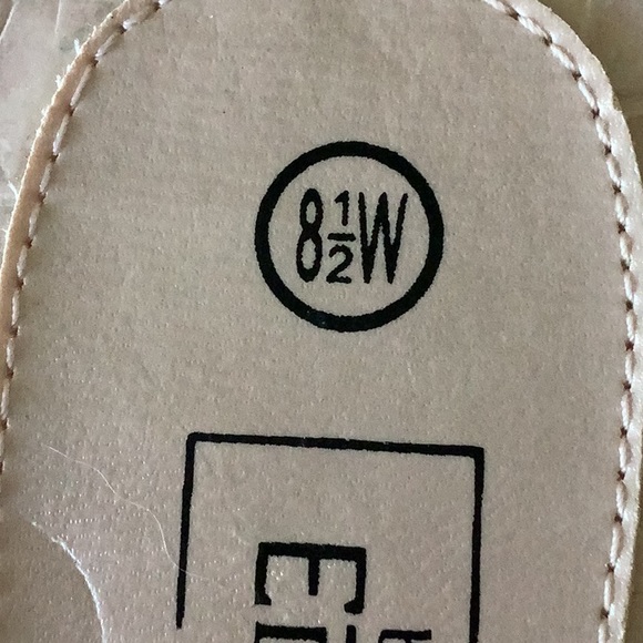 2 pair Basic Editions Crocodile Embossed 2” Heel Strappy Sandals in Pink/Black - Picture 8 of 11